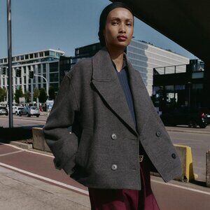 SOFT DOUBLE-BREASTED SHORT COAT